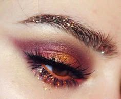 Glitter Brows, Makeup Professional, Cat Eye Makeup, Bold Eyes, Best Eyeshadow, Beauty Make-up, Kesha, Smokey Eyes