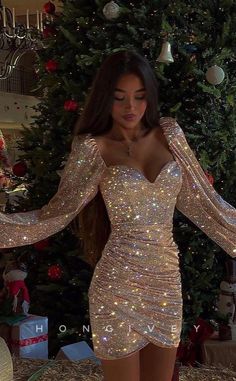 Hoco Dresses Tight, Champagne Rose, Cute Homecoming Dresses, Stunning Prom Dresses, Looks Party, Prom Dress Inspiration, Cute Prom Dresses