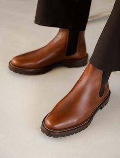 Fargo Châtaigne - Boots à élastique en cuir marron avec semelle crantée commando en gomme caoutchouc Gabor Chelsea Boots Marron 38.5, Chestnut Color, Chelsea Boots Men, Man Style, Winter Season, Chestnut, Chelsea Boots, Espadrilles, Chelsea