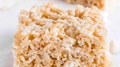 a close up of some rice krispy treats