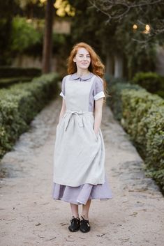 Linen Apron Pinafore, Linen Aprons, Rustic Outfits, Apron Pinafore, Hostess Apron, Pinafore Apron, Full Apron, Little House On The Prairie, Creative Kitchen