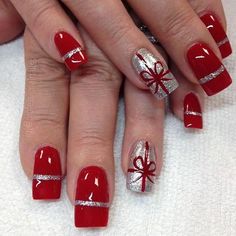 Chris Nails, Christmas Present Nail Art, Christmas Present Nails, Xmas Nail, Fingernail Art, Holiday Nail Designs, Cute Christmas Nails, Christmas Nails Easy, Christmas Gel Nails