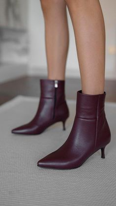 Mold: Standard / Full Mold  Sole Jurdan sole Material: Genuine leather Heel Height 7 cm Burgundy Boots, High Heeled Boots, Black High Heel Boots, Side Zip Boots, Pointed Toe Boots, Boots High, Toe Boots, Brown Leather Boots, High Heel Boots