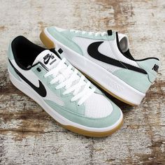 Tennis Nike Hombre, Male Nike Shoes, Nike Sb Adversary, Nike Sb Shoes, All Nike Shoes, Shoes World, Nike Air Shoes, Woven Baskets, Trainers Fashion