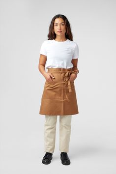 The Half Apron, Toast Pocket in British Khaki Twill #workwear #uniforms #fineryla #finery #restaurant #uniform #restaurantuniform #server #serveruniform #apron Apron Styles, American Uniform, Housekeeping Uniform, People Cutout, Hotel Uniform