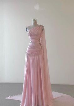 Item Details ： Product Number : C3101 Fabric:Chiffon Silhouette: A Line Sleeves: Sleeveless Back Style:Zipper Elegant Extravagant Dresses, Pink Gown Aesthetic, Pink Dress For Prom, Etheral Dresses, Fairy Bridesmaid Dresses, Royal Outfits Princesses, Pink Aesthetic Dress, Full Sleeve Dress, Pink Couture