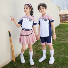 School Sports Uniform, Preschool Social Skills, Pe Uniform, Preschool Lesson Plan Template, High School Uniform, Graduation Cap And Gown, School Uniform Outfits, School Uniform Fashion, Kids Uniforms