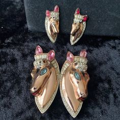 Vintage Set From 1943, A Katz Des135970 Brooch Is Missing A Stone And Discoloration Here And There. Priced Accordingly. Earring Has Pink Stones The Other Has Red. Not Sure Why Or How Or If It’s Originally Two Different Colors. Some Discoloration Throughout As Well. See All Pics And Video. Coro Jewelry, Pink Stones, Sterling Silver Brooch, Silver Brooch, Pink Stone, Earrings Set, Costume Jewelry, Earring Set, Brooches