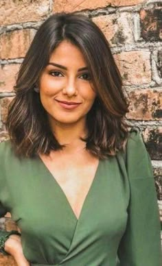 Haircuts Length, Shoulder Length Haircuts, Hair Length Chart, Choppy Bob Hairstyles, Shoulder Hair, Shoulder Length Hair Cuts, Curly Hair With Bangs, Trending Hairstyles, Curly Hair Cuts