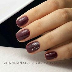 Would connect those dots and make a cute constellation Shimmer Nail Art, Nail Colors And Designs, Burgundy Nail Designs, Dark Nail Designs, Christmas Nail Colors, Ideas Uñas, Wine Nails, Red Acrylic Nails, Nail Shimmer