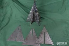 Blacksmithing - Christmas Tree Project Christmas Metal Art, Welding Art Ideas, Christmas Tree Project, Log Crafts, Cool Welding Projects, Blacksmithing Ideas, Welding Gear, Tree Project, Welding Crafts