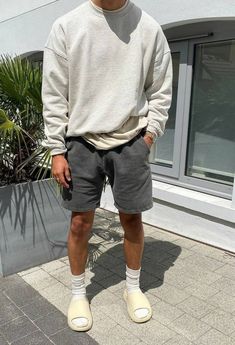 Men’s Fashion With Shorts, Mens Sporty Outfits, Mens Chill Outfits, Men’s Summer Casual Outfits, Counselor Outfits, Mantel Mount, Guys Summer Outfits, Sporty Fits, Loren Hale