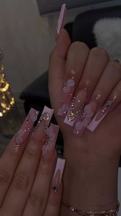 Xv Pink Nails, Long Acrylic Nails Birthday Set Pink, Pink Quince Nails Long, Pink Acrylic Nails Rhinestones, Pink N Gold Nails, Girly Acrylic Nails Designs, Pink Xv Nails, Rose Gold Nails Acrylic For Quince, Quinceanera Nails Pink