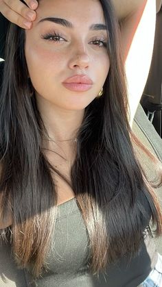 Brunette Face Claim, Uni Makeup, Glam Makeup, Pretty Selfies, Pretty Makeup, Aesthetic Makeup, Brunettes, Simple Makeup, Makeup Inspo