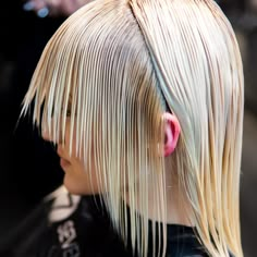 Shag Short, Modern Shag Haircut, Modern Shag, Medium Shag Haircuts, Shag Hairstyles, Shag Haircut, Penteado Cabelo Curto, Short Hair With Bangs, Short Hair With Layers