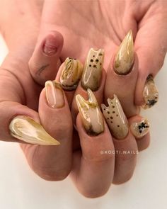 Unusual Nail Designs, Monster Nails, Crazy Nail Designs, Old Nail Polish, Animal Print Nails Art, Really Cute Nails