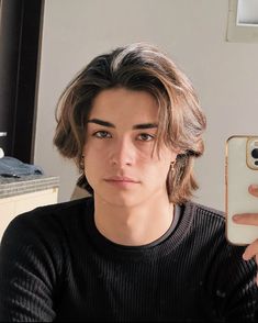 Medium Hair Styles For Men, Mens Medium Hair, Lord Karna, Christian Daloii, Long Hair Boys, Long Hair Boy, Boy Haircuts Long, جوني ديب, Middle Part Hairstyles