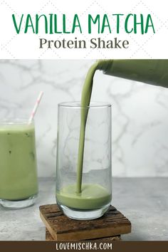 Creamy, bright green matcha protein shake is poured into a tall glass from a portable blender. Another tall glass, full of bright green matcha protein shake, sits behind it, with a white and pink polka dot, paper straw. Protien Smoothies Recipes Matcha, Vanilla Premier Protein Smoothie Recipes, Matcha Protein Powder Recipes, Protein Shake Recipes Banana, Macha Green Tea Protein Shake, Green Tea Protein Shake, Avocado Protein Shake, Homemade Matcha Powder