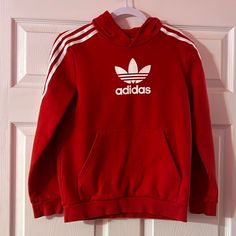 Girls Adidas Hoodie Size 12 (M) Never Worn. Iridescent Stripes And Logo #219 Adidas Girl, Adidas Hoodie, Adidas Shirt, Red Adidas, Kids Shirts, Shirts Tops, Size 12, Stripes, Sweatshirts Hoodie