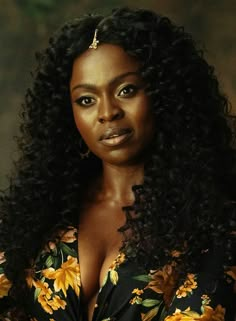 Bilquis American Gods, The Old Gods, Old Gods, Figure Reference, Shes Perfect, Black Hollywood