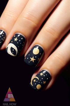 Celestial beauty on your fingertips! This moon nails design features gold moons and stars on a dark canvas, capturing the magic of the night sky. Ideal for those who love unique nail art. Check out more designs at nailhow.com. Nail Moon Designs, Nail Moon, Unique Nail Art, Moons And Stars