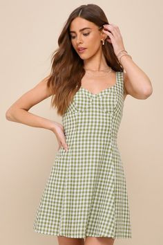 Pristine Chicness Green Gingham Sleeveless Bustier Mini Dress Spring Graduation Dress, Bridal Shower Guest Outfit, Green Gingham Dress, Reading Video, The Chipettes, Bustier Mini Dress, Green Gingham, Checkered Dress, Trip To Italy