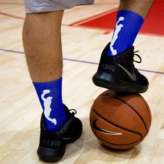 Chalktalk Sports Performance Athletic Socks Basketball Woven Mid-Calf Socks - Player (Royal Blue/White) Ultimate Comfort: These High-Quality Performance Mid-Calf Socks Are Designed For Athletes For All-Day Comfort. These Socks Have A Cushioned Footbed Which Will Help Absorb The Impact Of Daily Activities. Not Only Are These Socks Equipped With Stay Up Technology But They Also Have An Arch Band To Help Provide Arch Support. Stay Dry And Comfortable With The Moisture-Wicking Coolmax Material And B Moisture Wicking Socks, Waterproof Socks, Team Socks, Sports Performance, Soccer Socks, Football Socks, Cold Weather Boots, Nike Elite, Nike Vapor