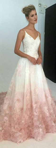 Prom Dresses For Teens Long, Farewell Dresses, Floral Prom Dress, Matric Farewell, White Evening Gowns, Fest Outfits, Anna Campbell, Prom Dresses Long Lace, Pink Party Dresses