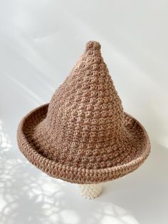 This listing is for an INSTANT DOWNLOAD crochet pattern. This hat is made with a textured stitch.  The pattern was made with 2 strands of wool 100% worsted weight yarn with 5mm crochet hook. That gives great hardness to keep the hat shape. Also, it stretches to fit your head. *Size M, L Head Circumference ( 53-55cm, 56-58cm) *US terms *Documents include 7 pages of written pattern with some pictures. *Materials 5.0mm (US H/8) crochet hook No4, medium, worsted yarn approximately all color together Brimmed Brown Handwoven Crochet Hat, Handwoven Brimmed Brown Crochet Hat, Handwoven Brown Brimmed Crochet Hat, Handmade Knitting Pattern For Yarn Hat, Hand Knitted Yarn Bonnet With Curved Brim, Beige Knitted Crochet Cap, One Size Fits Most Crochet Hat With Curved Brim, Beige Crochet Cotton Yarn Hat, One Size Fits Most Brimmed Crochet Hat