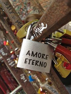 Locks of love in the house of Juliet in Verona... Locks Of Love, Verona, San Valentino, Animation Art, Our Love, Of Love, The House, Valentines Day