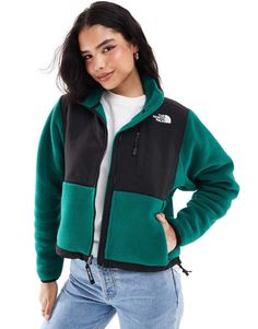 Coats & Jackets by The North Face Mid-season layering High collar Zip fastening Functional zip pockets Logo embroidery to chest and back Regular fit Polar Fleece Jacket, The North Face Fleece, Maxi Dresses Fall, Jean Flare, North Face Fleece, Wide Jeans, Plus Size Skirts, Black Shirt Dress, Maxi Dress Trend