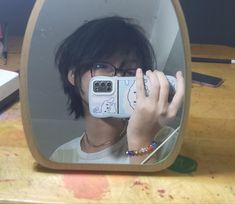 Pfp Poses Ideas, Mirror Selfie Ideas Instagram, Pfp Poses, Pretty Short Hair, Asian Haircut, Korean Short Hair, Photos For Profile Picture, Hair Inspiration Short, Routine Planner