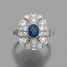 Peacock Sapphire, Bijoux Art Deco, Vintage Inspired Rings, Art Deco Diamond Rings, Royal Jewels, Pave Ring, Vintage Jewels, Art Deco Ring