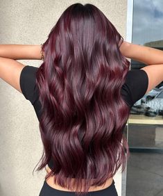 Gorgeous Cherry Red Shades for Bold Hair Lovers Dark Cherry Hair Color, Dark Cherry Hair, Cherry Brown Hair, Black And Red Hair, Hair Trends 2024, Pelo Color Vino, Cherry Cola Hair, Black Cherry Hair, Cherry Hair Colors