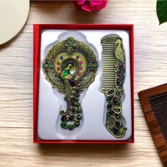 Gorgeous 3d Peacock Vintage Mirror & Comb New Gift Box Set Antique Gold Brand New In Box From Manufacturer. Perfect Condition. Nwt. Giftable Item. Gift Idea. Awesome Stocking Stuffer, Christmas, Birthday, Wife, Girlfriend, Bff, Sister, Aunt, Cousin, Grandma, Teacher, Secretary, Boss, Receptionist, College Student Theme: Vintage, Elegance, Sophisticated, Regal, Royalty, Regency, Bridgerton Style Design: Peacock Feathers Type: Hair Accessory, Victorian Decoration, Decor Includes: Mirror, Comb + Gi Couture Hair Accessories, Bridgerton Style, Wedding Veil Vintage, Colorful Headbands, Theme Vintage, Green Mirrors, Juicy Couture Charms, Hair Accessories Gift, Vintage Elegance