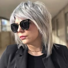 Rock Bob Haircut, Punk Rock Haircut, Edgy Wolf Cut Hair, Edgy Hair Women, Grey Shag Hairstyles, Medium Shag Hairstyles, Rocker Hair, Shag Hair