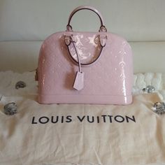 Serial#Fl3166, With Key Louis Vuitton Bag Pink, Pink Louis Vuitton Bag, Pink Purses, Pink Louis Vuitton, Luxury Wishlist, Preppy Accessories, Gods Princess, Brand Name Bags, Bridal Brooch