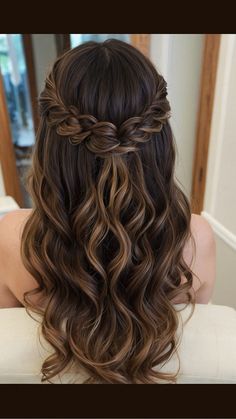 Discover the latest prom hairstyles for medium length hair ideas, including unique half up, brunette bow, and curly styles for 2024. Explore easy and simple black, step by step tutorials for blonde hair. Wavy Bridesmaid Hairstyles Updo, Medium-length Hairstyle, Hair Inspiration For Prom, Long Curl Hairstyles, Cute Half Braid Hairstyles, Hairstyle Ideas For Bridesmaids, Cute Hairstyles For A Wedding, Half Up Half Down With Headband, Bridesmaid Hairstyles Half Up Half Down Brunette