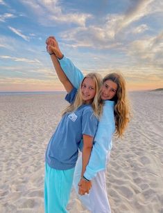 Nantucket Preppy, Beachy Girl, Preppy Vsco, Bff Poses, Beachy Summer