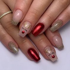 Christmas Nail Ideas Reindeer, Reigndeer Nails, Gel Polish Christmas Nails, Hard Gel Nails Christmas Design, Simple Reindeer Nails, Christmas Nail Art Reindeer, Hard Gel Christmas Nails, Christmas Thanksgiving Nails, Christmas Nail Designs Cute