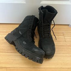 Very Popular Boot Right Now! Sold Out Everywhere! Price Is Firm No Box! Size 42 Fits 43(10) Balenciaga Strike Boots, Cargo Boots, Balenciaga Boots, Shoes Balenciaga, Popular Boots, Black Balenciaga, Balenciaga Shoes, Boots Black, Revenge