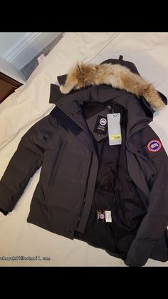 Sams Coat, Canada Jacket, Fake Pic, Christmas Family Photoshoot, Dream Items, Zara Drip, Canada Goose Women