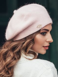 Pink Beret, Warm Hats, Everyday Glam, Outfits Cold, French Classic, Head Coverings, Hat Beret, Winter Outfits Cold, Wool Berets