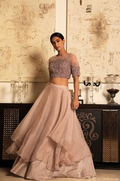 Organza Skirt And Crop Top, Skirt And Crop Top Indian, Blouse With Skirt, Skirt With Embroidery, Peach Fabric, Long Gown Design, Layer Skirt, Lehnga Dress, Lehenga Blouse Designs