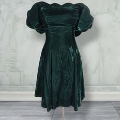 Vintage 90s Goth Mini Party Prom Dress Size XS Green Velvet Skater Scallop Neck Green 70s Dress, Rapunzel Homecoming, Green Goth Outfit, Insane Fashion, Dark Green Velvet Dress, 80s Party Dress, Short Green Dress, Vintage Velvet Dress, Characters Inspiration