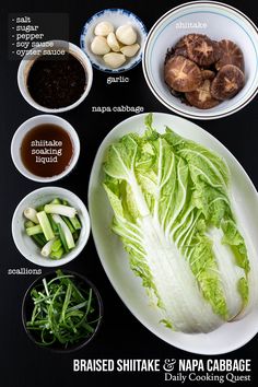 a plate with lettuce and other foods on it, labeled in different languages