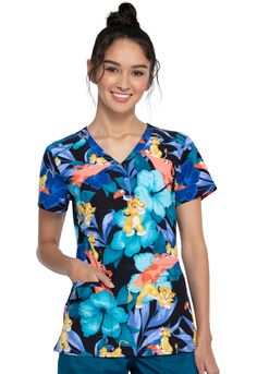 Lion King Tooniforms Licensed Disney V Neck Scrub Top TF666 LKHH – Scrubs Select Stylish Scrubs, Fit Scrubs, Womens Printed Tops, Cherokee Woman, Chef Wear, Scrubs Outfit, Scrubs Uniform, Flattering Tops