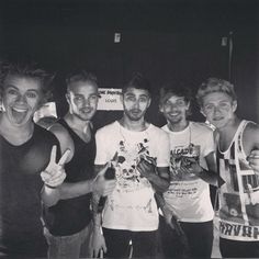 #harry #liam #zayn #louis #niall Midnight Memories, One Direction Photos, One Direction Pictures, 1d And 5sos, I Love One Direction, 1 Direction, Liam Payne, Niall Horan, A Group