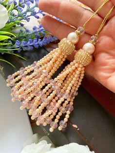 Unique Crochets Earrings Free Patterns For Beginners - Latest Crochets Earrings https://www.youtube.com/watch?v=MqSfohrJCAk Handmade Tassels For Blouse, Beads Latkan, Latkan Lace, Tassels Fashion Clothing, Blouse Tassels, Bead Tassels, Designer Tassels, Saree Tassels Designs, Tassel Lace