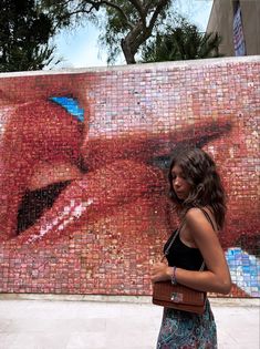 Mural del beso💋 #barcelona #spain #spaintraveltips #instagram #travel #fashion #wallmural #loveyourself #aesthetic #wallpaper Spain Aesthetics, Barcelona Vacation, Barcelona Pictures, Barcelona Trip, Barcelona Aesthetic, Story Aesthetic, Cherry Lips